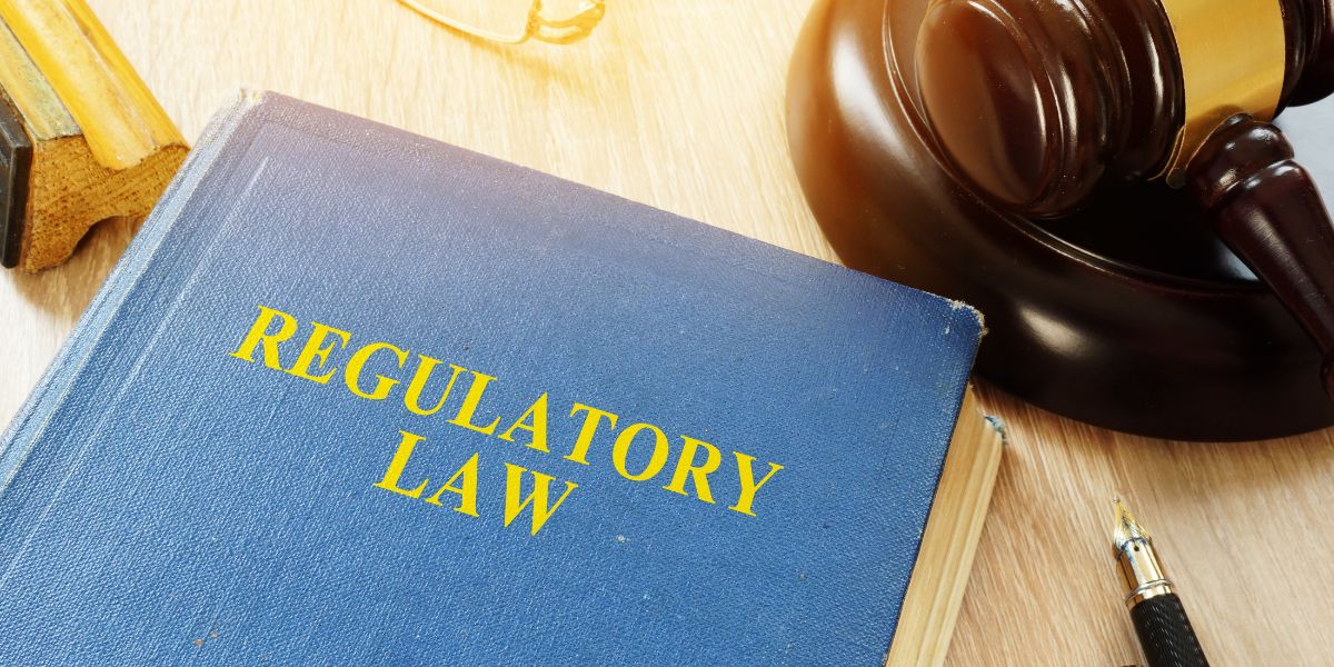 règles juridiques et réglementaires